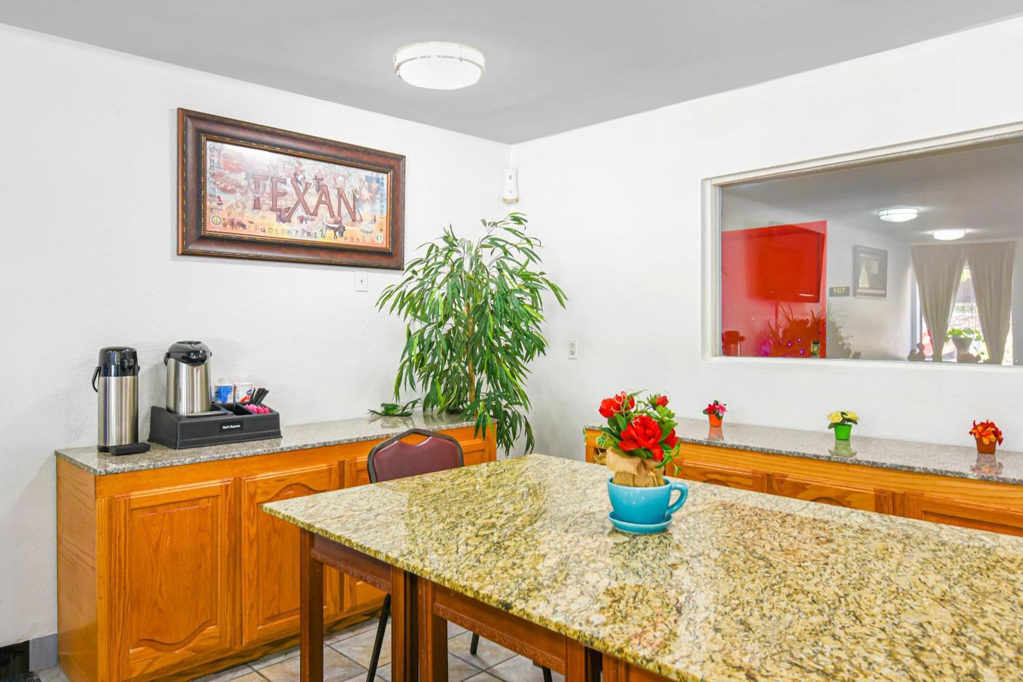 Oyo Hotel Irving Dfw Airport South Экстерьер фото